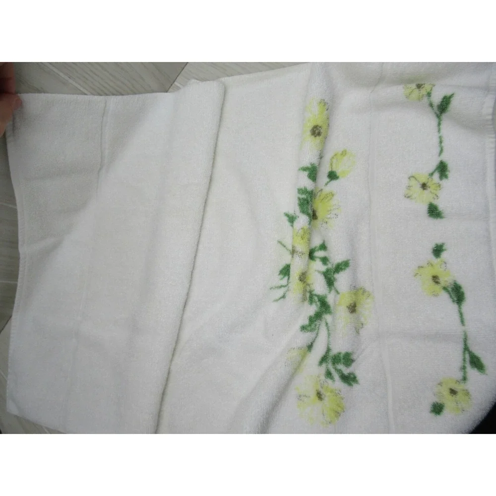 Wamsutta made USA two vintage hand towels yellow flowers floral green leaves